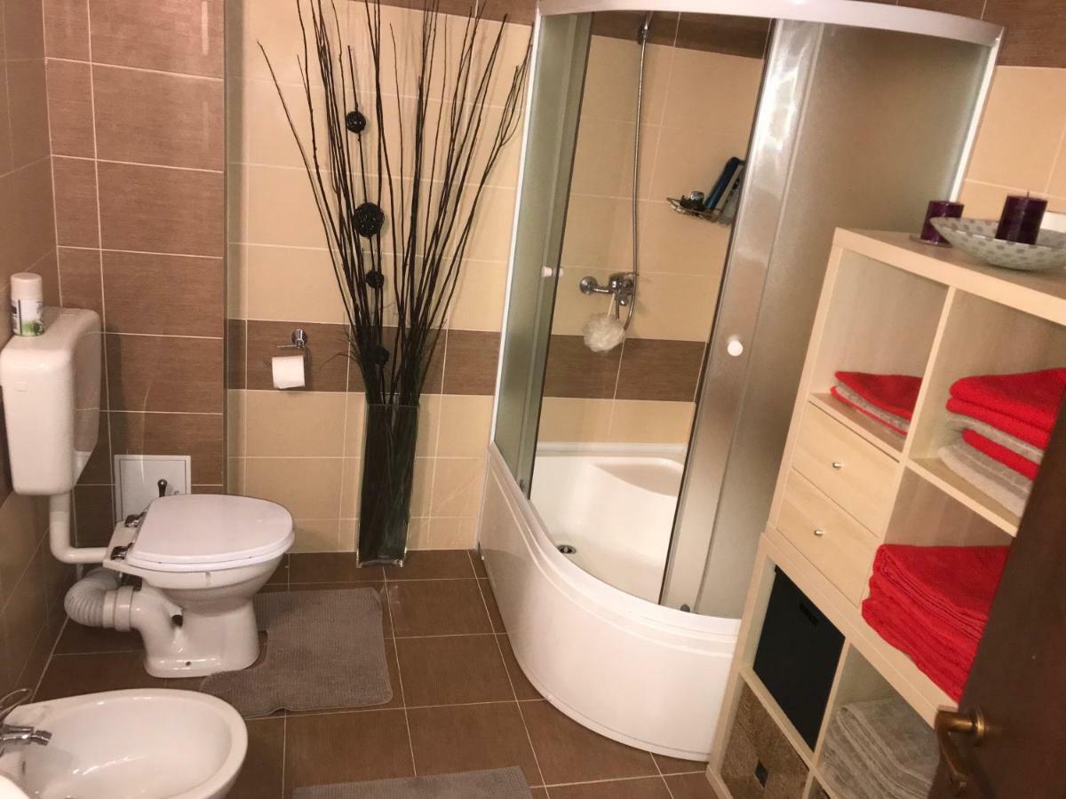 Luxury Apartment Mihai Bravu บูคาเรสต์ ภายนอก รูปภาพ
